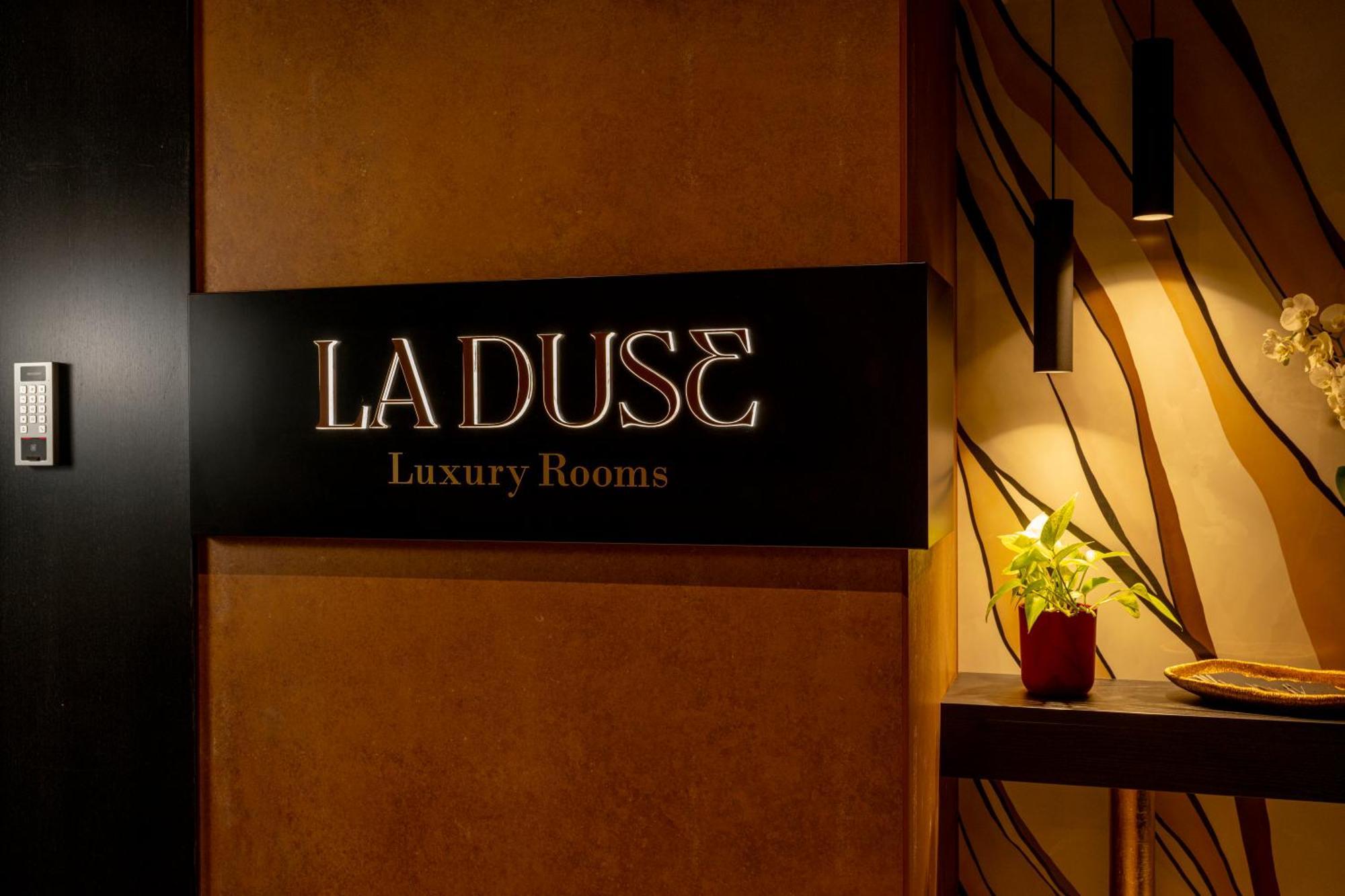 La Duse Luxury Rooms Pescara Exterior photo